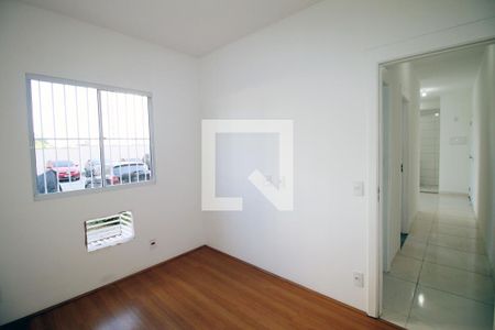 Quarto 1 de apartamento para alugar com 2 quartos, 44m² em Irajá, Rio de Janeiro