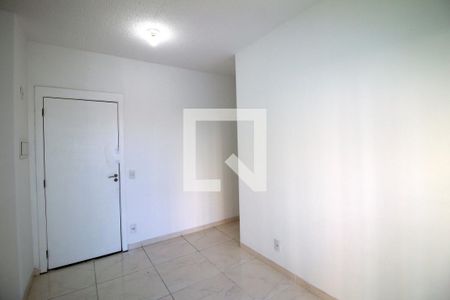 Sala de apartamento para alugar com 2 quartos, 44m² em Irajá, Rio de Janeiro