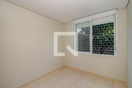 Quarto 1 de apartamento para alugar com 3 quartos, 75m² em Rubem Berta, Porto Alegre