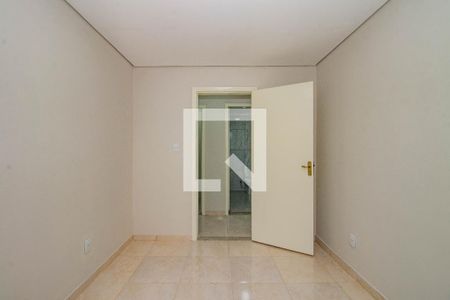 Quarto 1 de apartamento para alugar com 3 quartos, 75m² em Rubem Berta, Porto Alegre