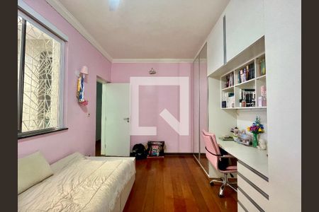 Casa à venda com 4 quartos, 318m² em Colégio Batista, Belo Horizonte
