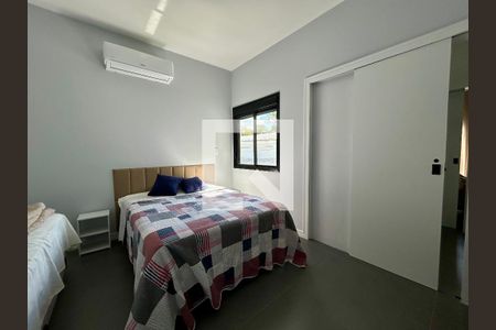 Quarto 1 de casa para alugar com 3 quartos, 124m² em Campeche Leste, Florianópolis