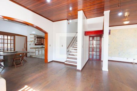 Casa para alugar com 4 quartos, 363m² em Igara, Canoas