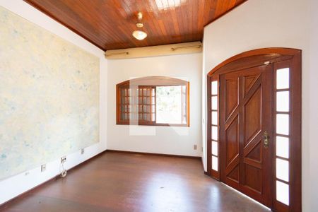 Casa para alugar com 4 quartos, 363m² em Igara, Canoas