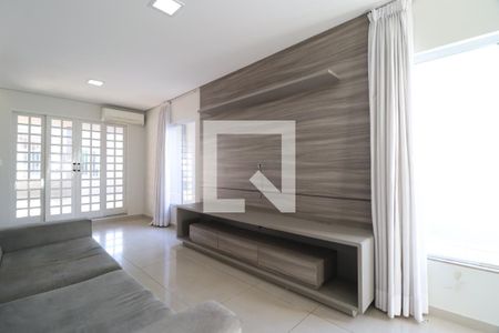 Sala de casa para alugar com 3 quartos, 196m² em Brasil, Uberlândia