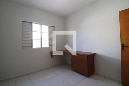 Quarto 1 de casa para alugar com 3 quartos, 196m² em Brasil, Uberlândia