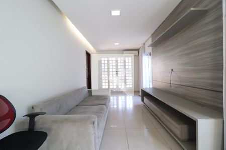 Sala de casa para alugar com 3 quartos, 196m² em Brasil, Uberlândia