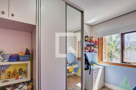 Quarto de casa de condomínio à venda com 3 quartos, 180m² em Vila Nova, Porto Alegre