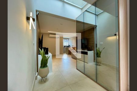 Apartamento à venda com 2 quartos, 148m² em Santo Antônio, Belo Horizonte