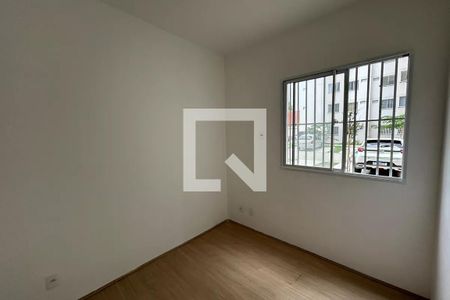 Quarto de apartamento à venda com 2 quartos, 39m² em Bonsucesso, Rio de Janeiro