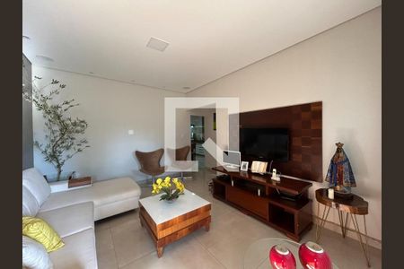 Casa à venda com 5 quartos, 2200m² em Condomínio Estância San Remo, Contagem