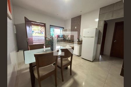Casa à venda com 5 quartos, 2200m² em Condomínio Estância San Remo, Contagem