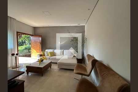 Casa à venda com 5 quartos, 2200m² em Condomínio Estância San Remo, Contagem
