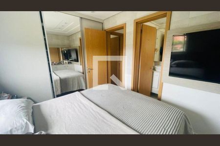 Quarto 1 de apartamento para alugar com 3 quartos, 80m² em Jardim Carvalho, Porto Alegre