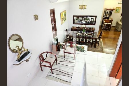 Casa à venda com 4 quartos, 261m² em Residencial Tres (Alphaville), Santana de Parnaíba