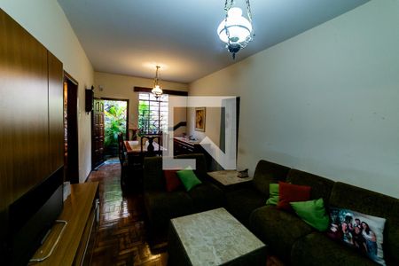 Sala de casa à venda com 3 quartos, 240m² em Cachoeirinha, Belo Horizonte