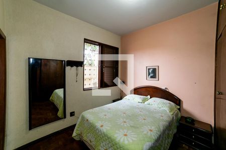 Suíte de casa à venda com 3 quartos, 240m² em Cachoeirinha, Belo Horizonte