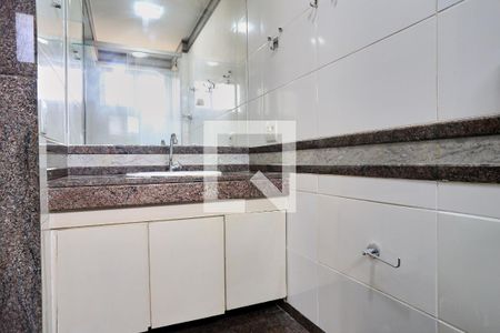 Banheiro da Suíte de apartamento para alugar com 3 quartos, 90m² em Funcionários, Belo Horizonte