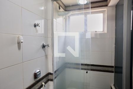 Banheiro da Suíte de apartamento para alugar com 3 quartos, 90m² em Funcionários, Belo Horizonte