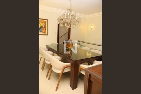 Casa de Condomínio para alugar com 6 quartos, 520m² em Piatã, Salvador