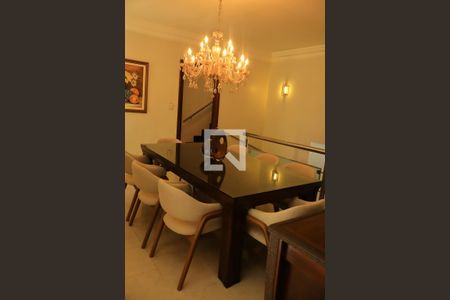 Casa de Condomínio para alugar com 6 quartos, 520m² em Piatã, Salvador