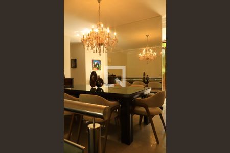 Casa de Condomínio para alugar com 6 quartos, 520m² em Piatã, Salvador