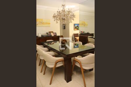 Casa de Condomínio para alugar com 6 quartos, 520m² em Piatã, Salvador