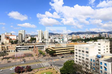 Vista da Sala de apartamento para alugar com 3 quartos, 100m² em Centro, Belo Horizonte