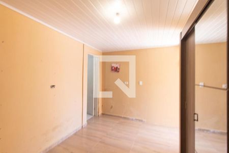 Quarto 1 de casa para alugar com 1 quarto, 60m² em Sítio Cercado, Curitiba