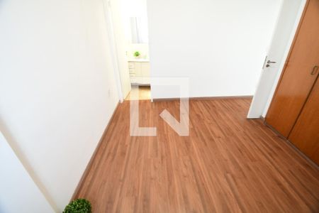 Quarto de apartamento à venda com 1 quarto, 66m² em Vila Itapura, Campinas