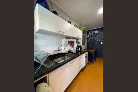Cozinha de apartamento para alugar com 3 quartos, 110m² em Santana, Porto Alegre
