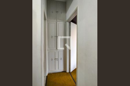 Corredor de apartamento para alugar com 1 quarto, 58m² em Tijuca, Rio de Janeiro