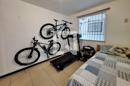 Quarto 1 de casa de condomínio para alugar com 3 quartos, 150m² em Sapê, Niterói