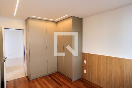 Suíte de apartamento para alugar com 2 quartos, 71m² em Serra, Belo Horizonte