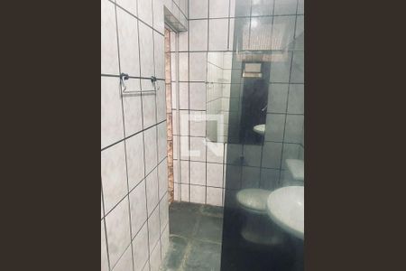 Banheiro de kitnet/studio para alugar com 1 quarto, 60m² em Balneario Maxland, Praia Grande