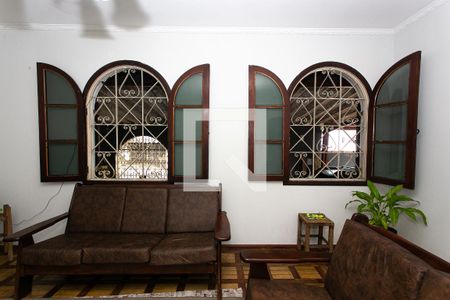 Sala de casa à venda com 3 quartos, 139m² em Chácara Seis de Outubro, São Paulo
