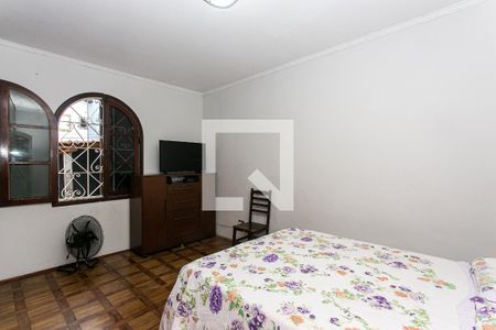 Suíte de casa à venda com 3 quartos, 139m² em Chácara Seis de Outubro, São Paulo