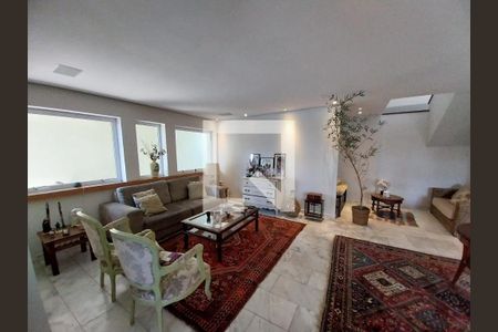 Casa para alugar com 5 quartos, 398m² em Jardim Leonor, São Paulo