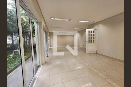 Casa à venda com 6 quartos, 367m² em Vila Mariana, São Paulo