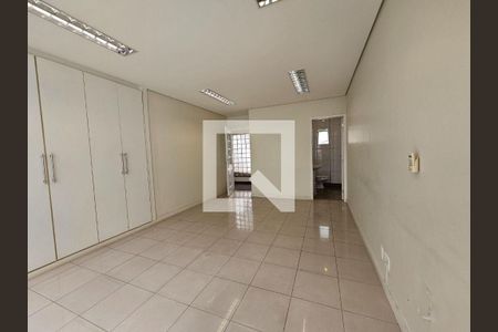 Casa à venda com 6 quartos, 367m² em Vila Mariana, São Paulo