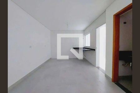 Casa à venda com 3 quartos, 75m² em Vila Guilhermina, São Paulo