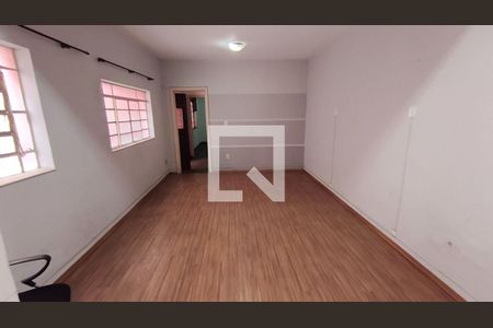 Casa para alugar com 3 quartos, 400m² em Vila Romana, São Paulo