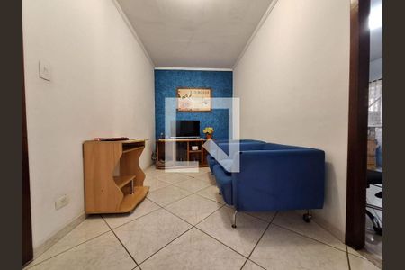 Casa à venda com 4 quartos, 300m² em Jardim Piqueroby, São Paulo