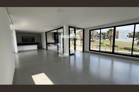 Casa à venda com 4 quartos, 350m² em Cidade Tamboré, Santana de Parnaíba
