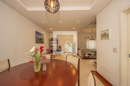 Casa à venda com 4 quartos, 180m² em Paraíso, São Paulo