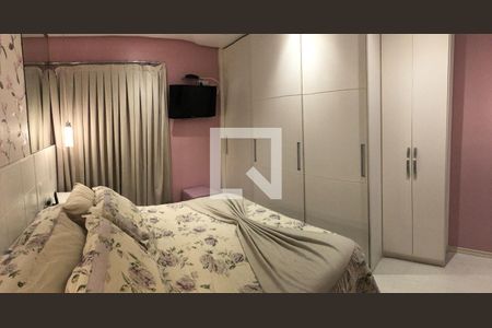 Casa à venda com 3 quartos, 174m² em Vila Invernada, São Paulo