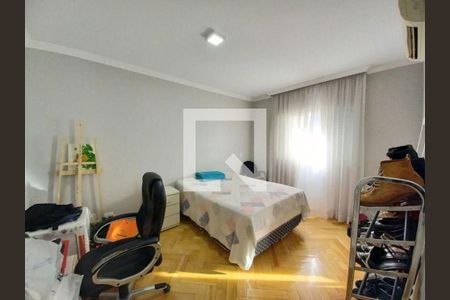 Casa à venda com 3 quartos, 250m² em Vila Mussolini, São Bernardo do Campo