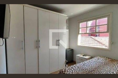 Casa à venda com 4 quartos, 200m² em Água Rasa, São Paulo