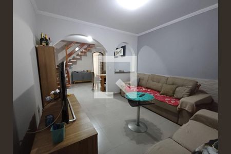 Casa à venda com 3 quartos, 130m² em Vila Carrão, São Paulo