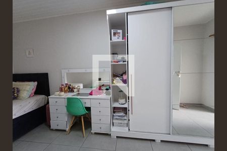 Casa à venda com 3 quartos, 130m² em Vila Carrão, São Paulo